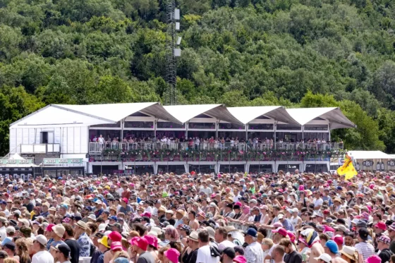 Temporary event structure for a pinkpop festival