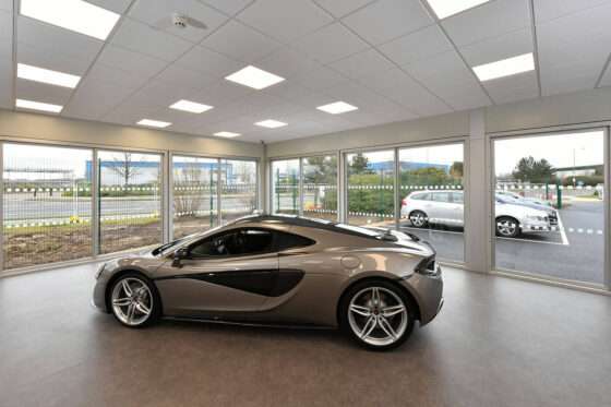 Neptunus-Flexolution-Showroom-McLaren-Hatfield-Temporary-showroom