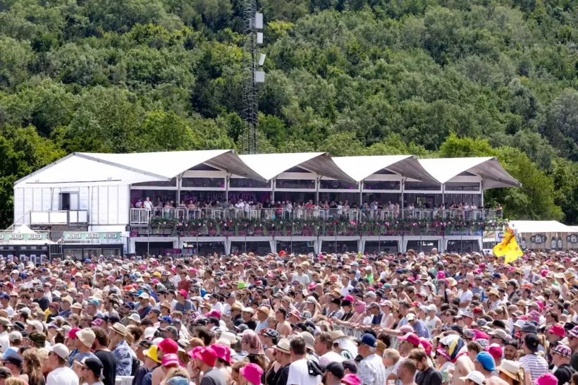 Temporary event structure for a pinkpop festival