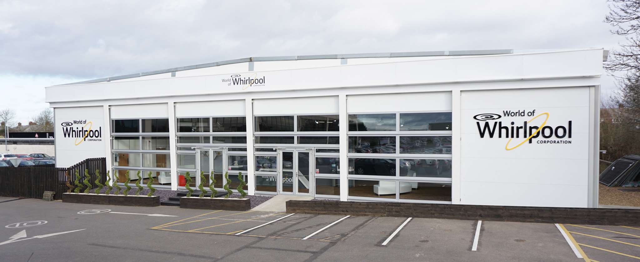 Whirlpool showroom nearby discount