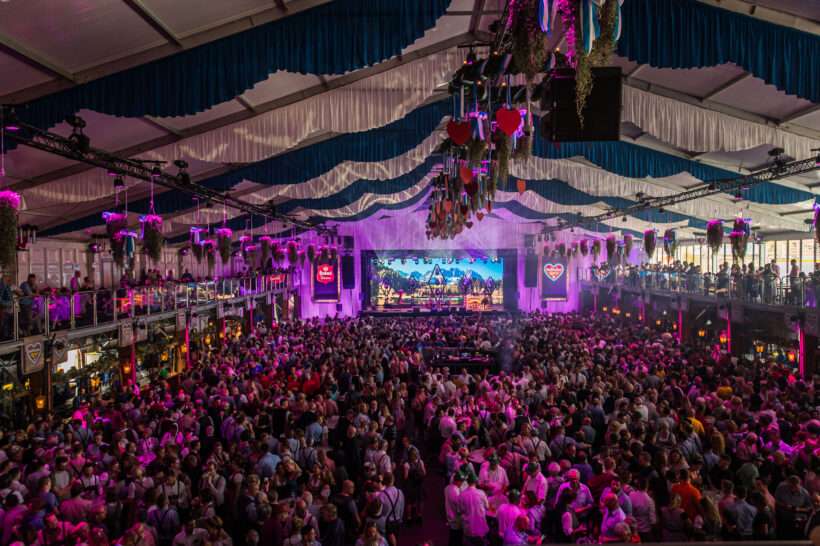 Neptunus-Dubbeldekker-Tent-Oktoberfeest-Sittard-Festival